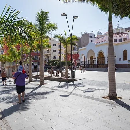 Modern Cristianos Center Los Cristianos (Tenerife)