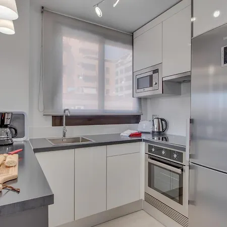 Modern Cristianos Center Apartament *