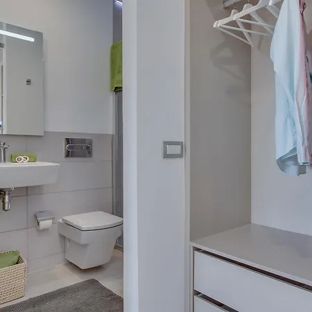 Modern Cristianos Center * Los Cristianos (Tenerife)