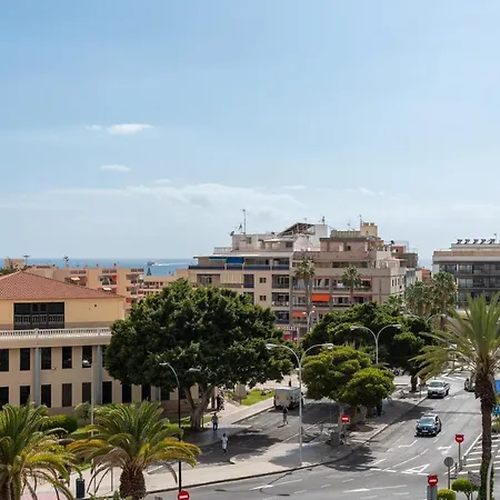 Modern Cristianos Center Apartment