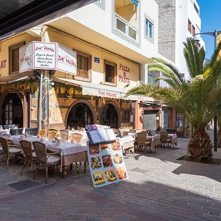 Modern Cristianos Center Lejlighed