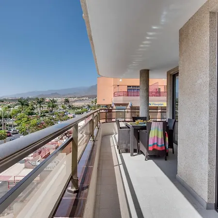 Modern Cristianos Center Apartment *