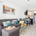 Modern Cristianos Center *