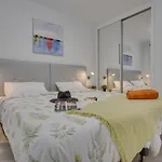 Modern Cristianos Center *