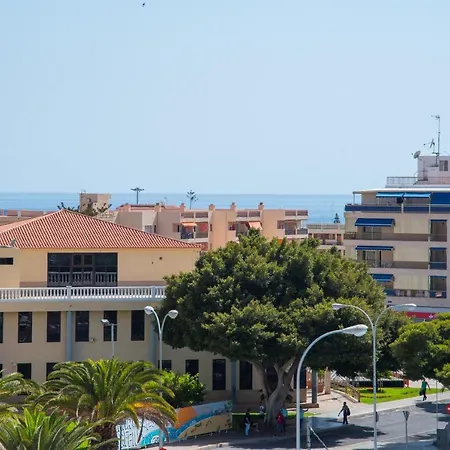 公寓 Modern Cristianos Center *