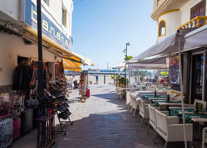 公寓 Modern Cristianos Center 洛斯克里斯蒂亚诺斯