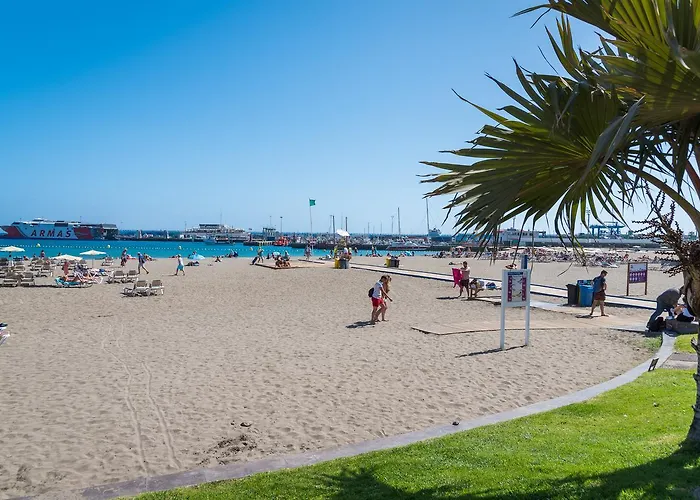 Modern Cristianos Center 洛斯克里斯蒂亚诺斯