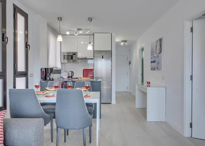 Modern Cristianos Center * 洛斯克里斯蒂亚诺斯