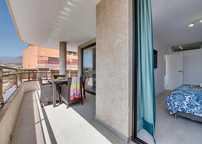 Modern Cristianos Center 公寓 *