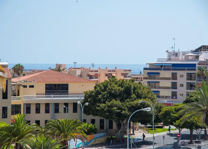 公寓 Modern Cristianos Center *